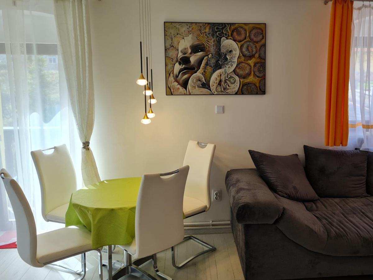 Ferien- Und Businesswohnung Relax Im Ersten Stock Sonnen エクステリア 写真